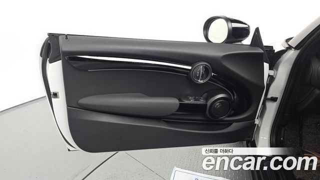 Mini Cooper 2024 — photo 15