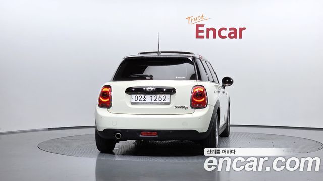 Mini Cooper 2017 — photo 4