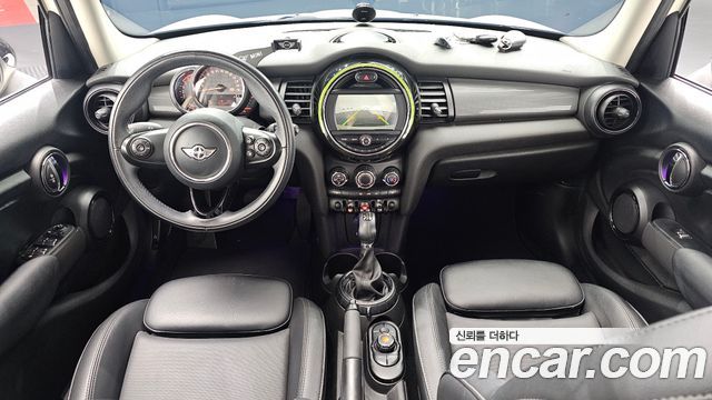 Mini Cooper 2017 — photo 10