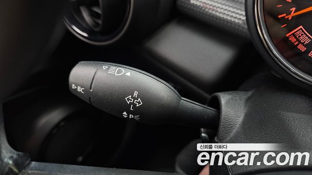 Mini Cooper 2017 — photo 27
