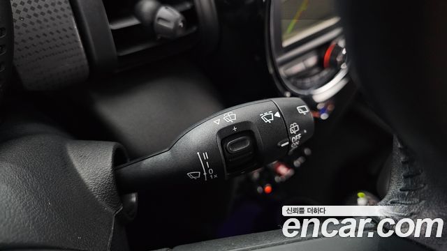 Mini Cooper 2017 — photo 28