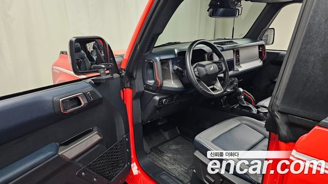 Ford Bronco 2023 — photo 13