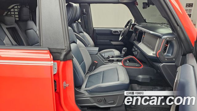 Ford Bronco 2023 — photo 17