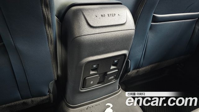 Ford Bronco 2023 — photo 24
