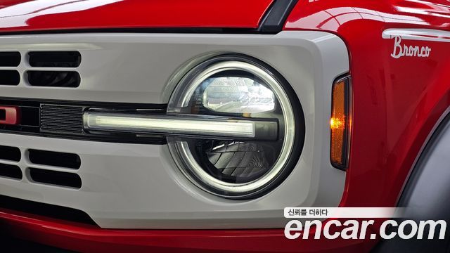 Ford Bronco 2023 — photo 8