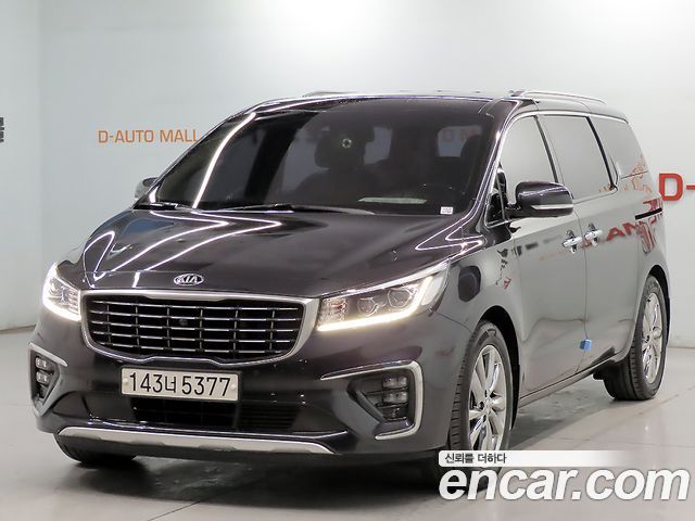 Kia Canival 2019 — photo 1