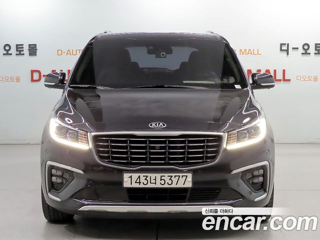 Kia Canival 2019 — photo 2