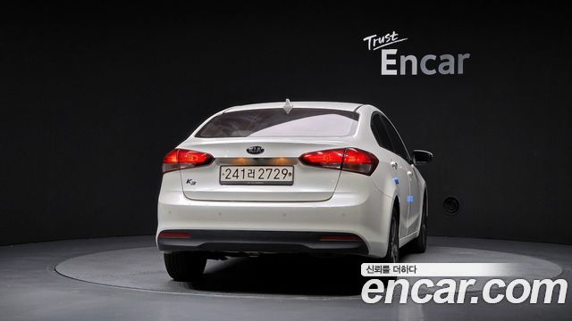 Kia K3 2018 — photo 4