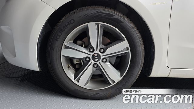 Kia K3 2018 — photo 5
