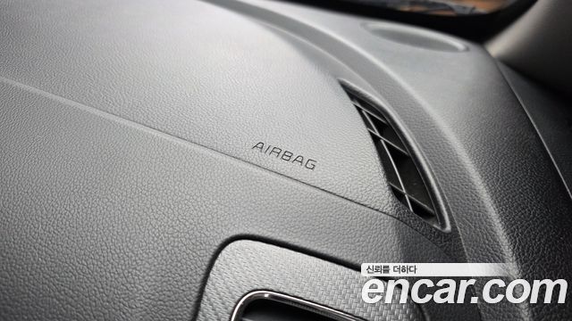 Kia K3 2018 — photo 25