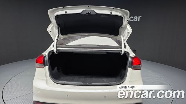 Kia K3 2018 — photo 26