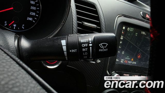 Kia K3 2018 — photo 29