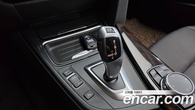 BMW 3-Series 2015 — photo 9