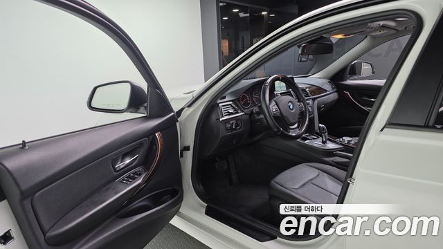 BMW 3-Series 2015 — photo 10