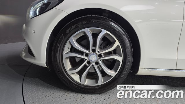 Mercedes-Benz C-Class 2017 — photo 5