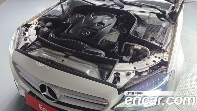 Mercedes-Benz C-Class 2017 — photo 6