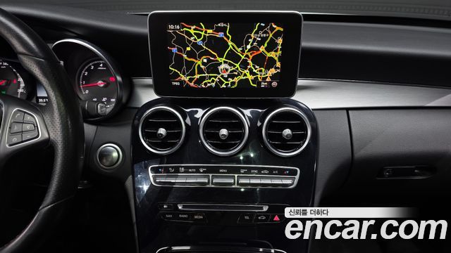 Mercedes-Benz C-Class 2017 — photo 13