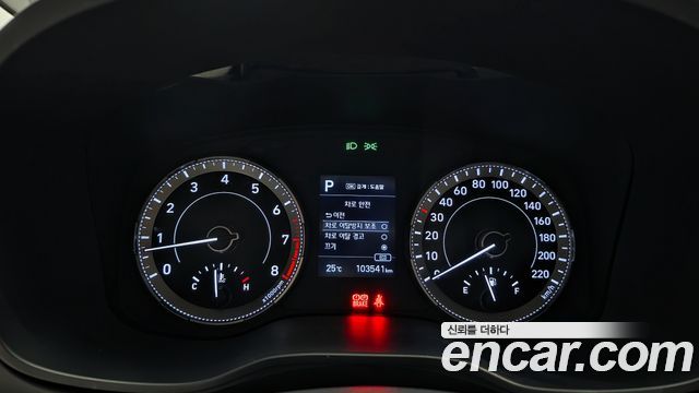 Hyundai Venue 2021 — photo 8