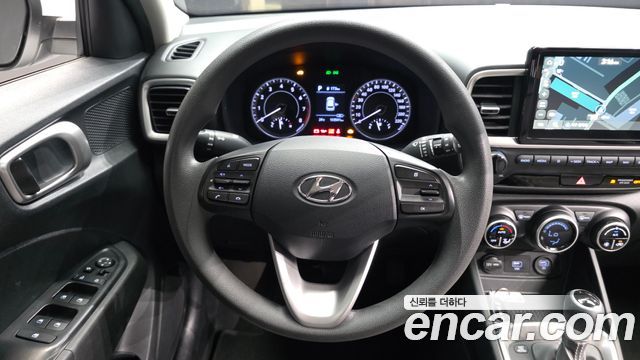 Hyundai Venue 2021 — photo 13