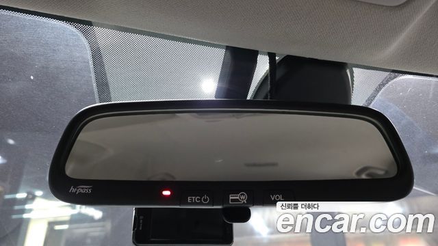 Hyundai Venue 2021 — photo 18