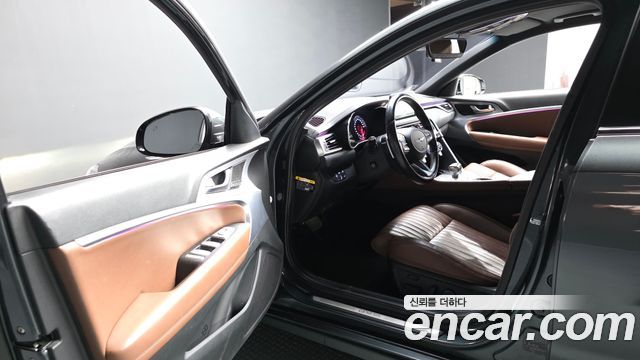Genesis G70 2018 — photo 10
