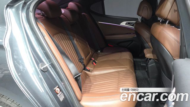 Genesis G70 2018 — photo 12