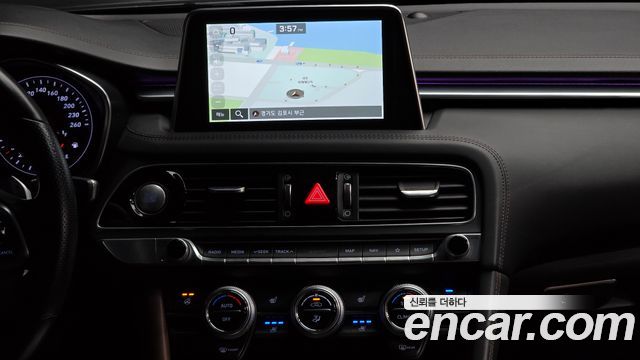 Genesis G70 2018 — photo 14