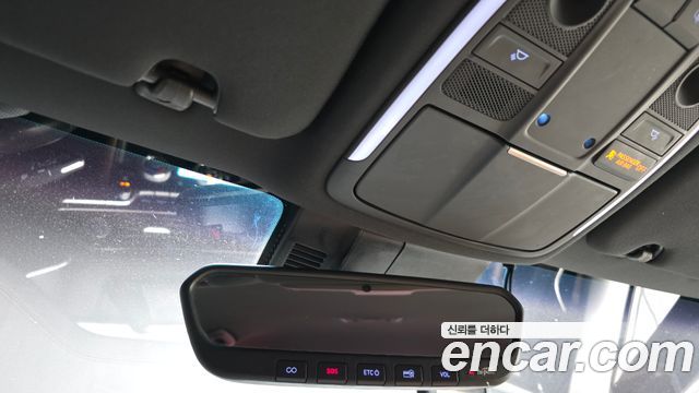 Genesis G70 2018 — photo 19