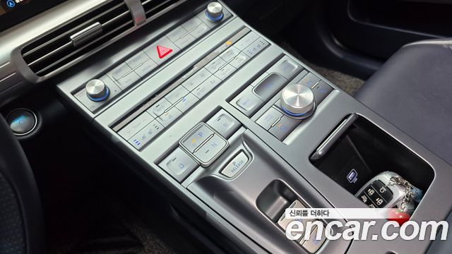 Hyundai Nexo 2021 — photo 12