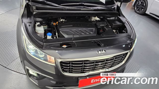 Kia Canival 2019 — photo 6
