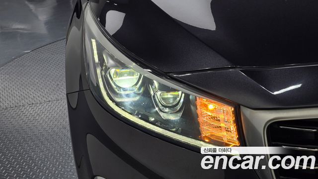 Kia Canival 2019 — photo 8