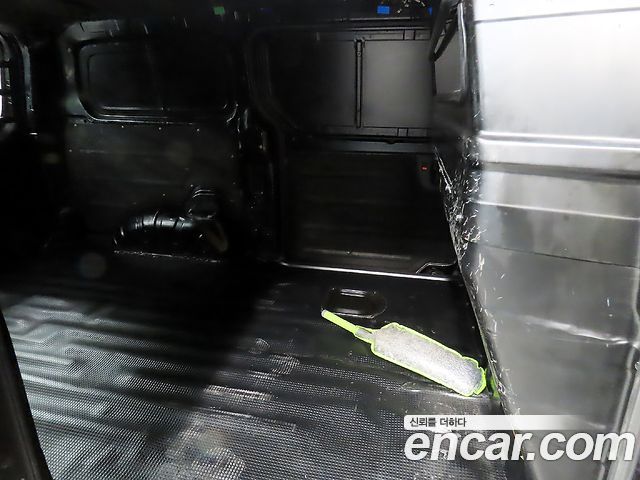 Hyundai Starex 2016 — photo 9