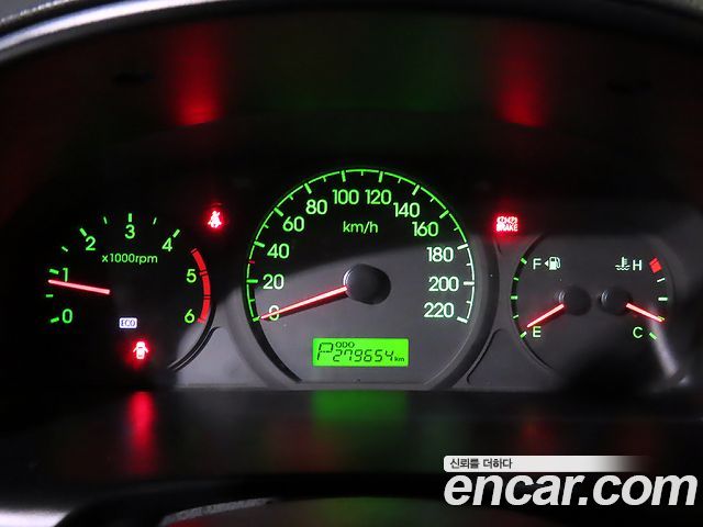 Hyundai Starex 2016 — photo 10
