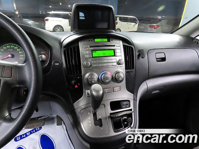 Hyundai Starex 2016 — photo 12