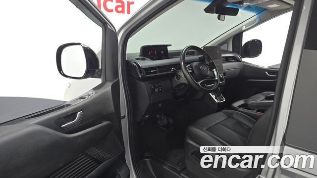 Hyundai Staria 2022 — photo 13