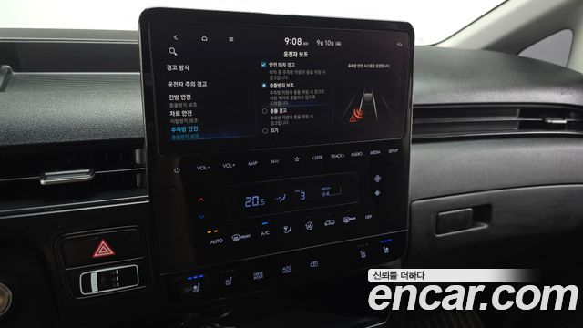 Hyundai Staria 2022 — photo 24