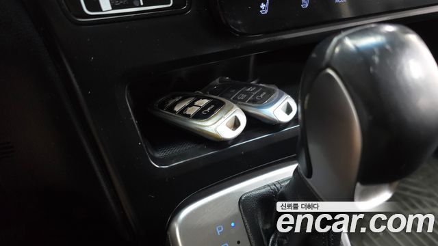 Hyundai Staria 2022 — photo 31