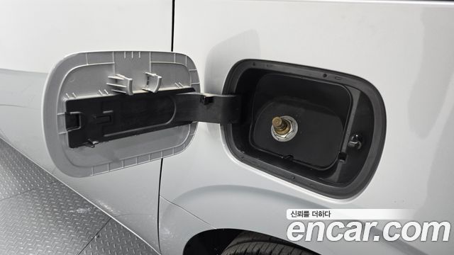 Hyundai Staria 2022 — photo 36
