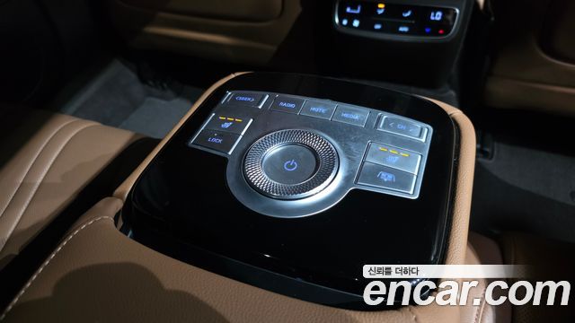 Genesis G80 2021 — photo 24