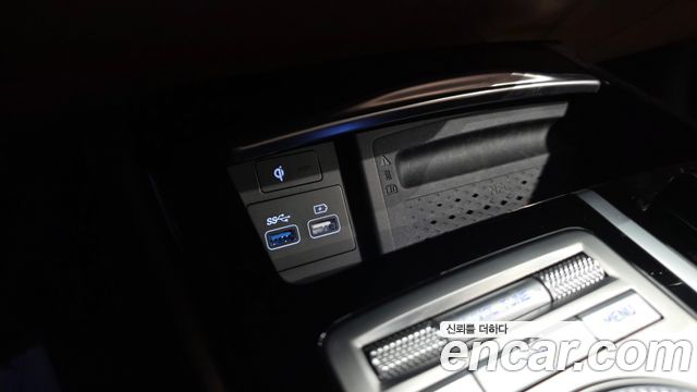 Genesis G80 2021 — photo 32