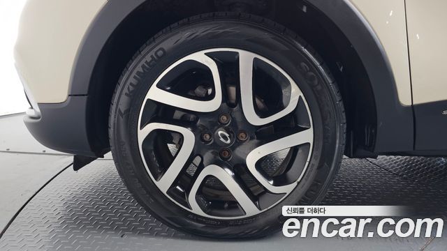 Renault Korea QM3 2014 — photo 5