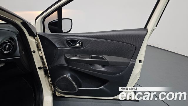 Renault Korea QM3 2014 — photo 14