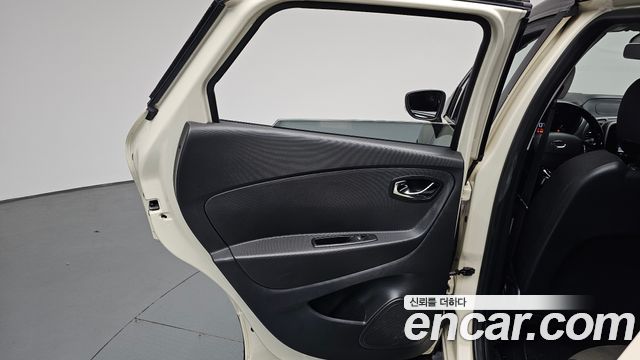 Renault Korea QM3 2014 — photo 15