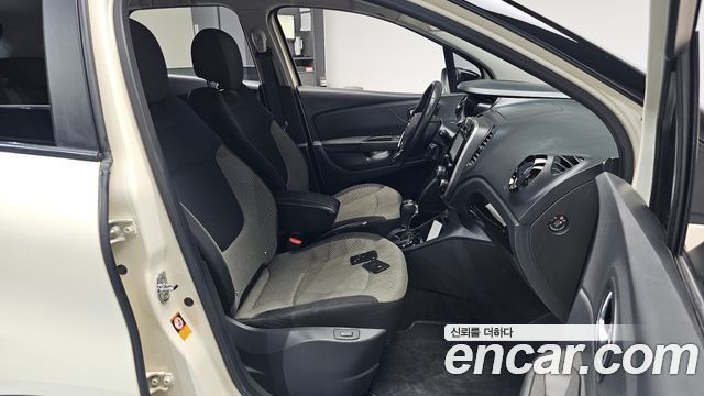 Renault Korea QM3 2014 — photo 16