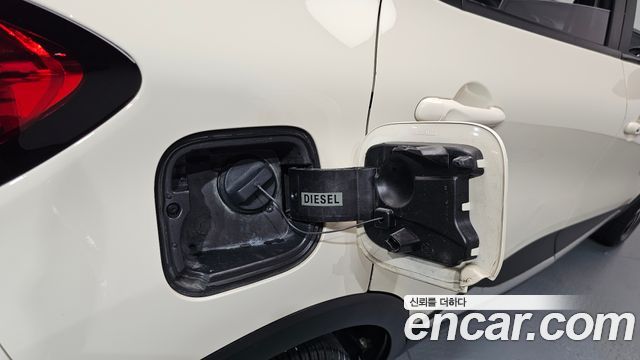Renault Korea QM3 2014 — photo 30