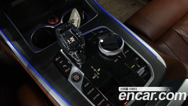 BMW X7 2020 — photo 12