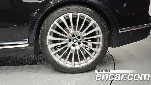 BMW X7 2020 — photo 7