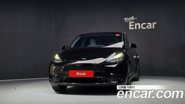 Tesla Model Y 2024 — photo 3