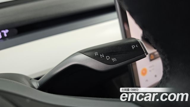 Tesla Model Y 2024 — photo 12