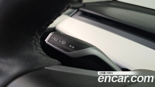Tesla Model Y 2024 — photo 30
